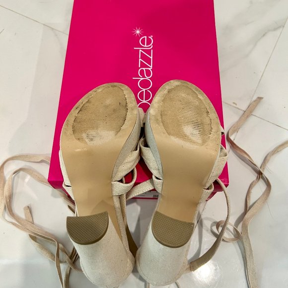 EUC Shoe Dazzle - Sherah Ankle Tie Heeled Sandal - Size 8 - Linen Color - Picture 5 of 6